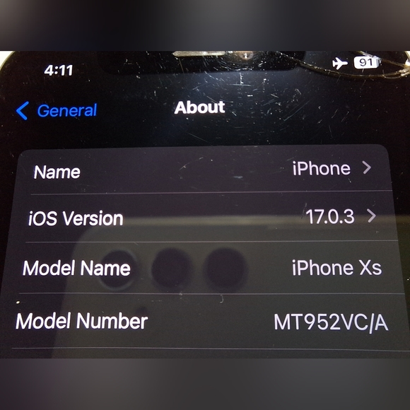 iPhone Xs - (UNLOCKED) - Picture 10 of 10